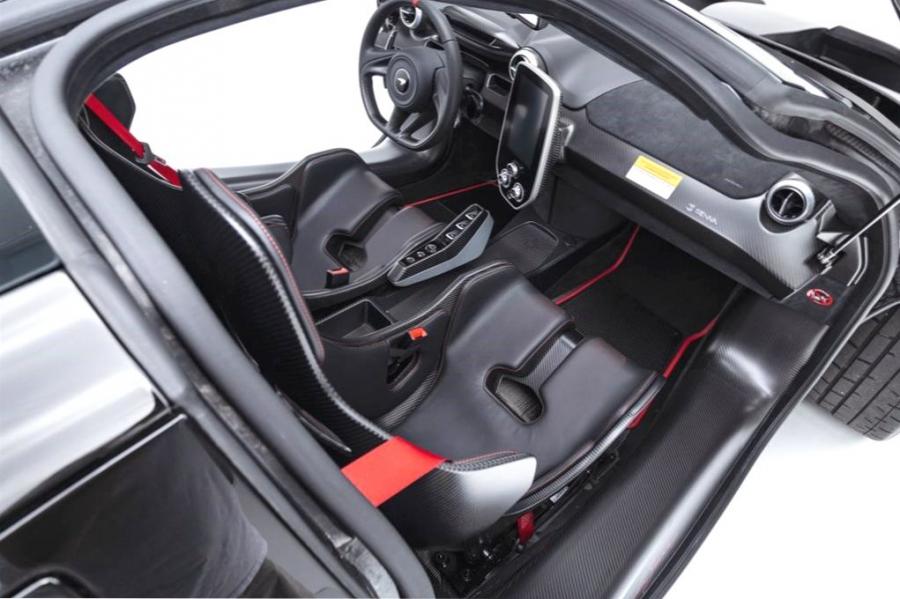 Интерьер McLaren MSO Senna Bespoke Diamond Black 2019 года  (фото 32 из 37)